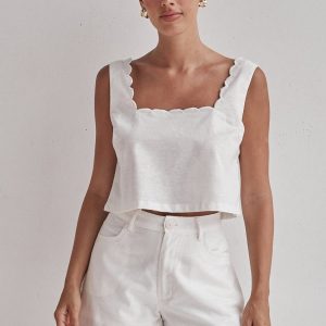 White Linen Shorts with Scalloped Hem – Lightweight & Chic